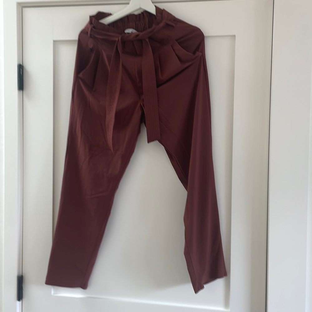 Athleta skyline pant 2 burgundy